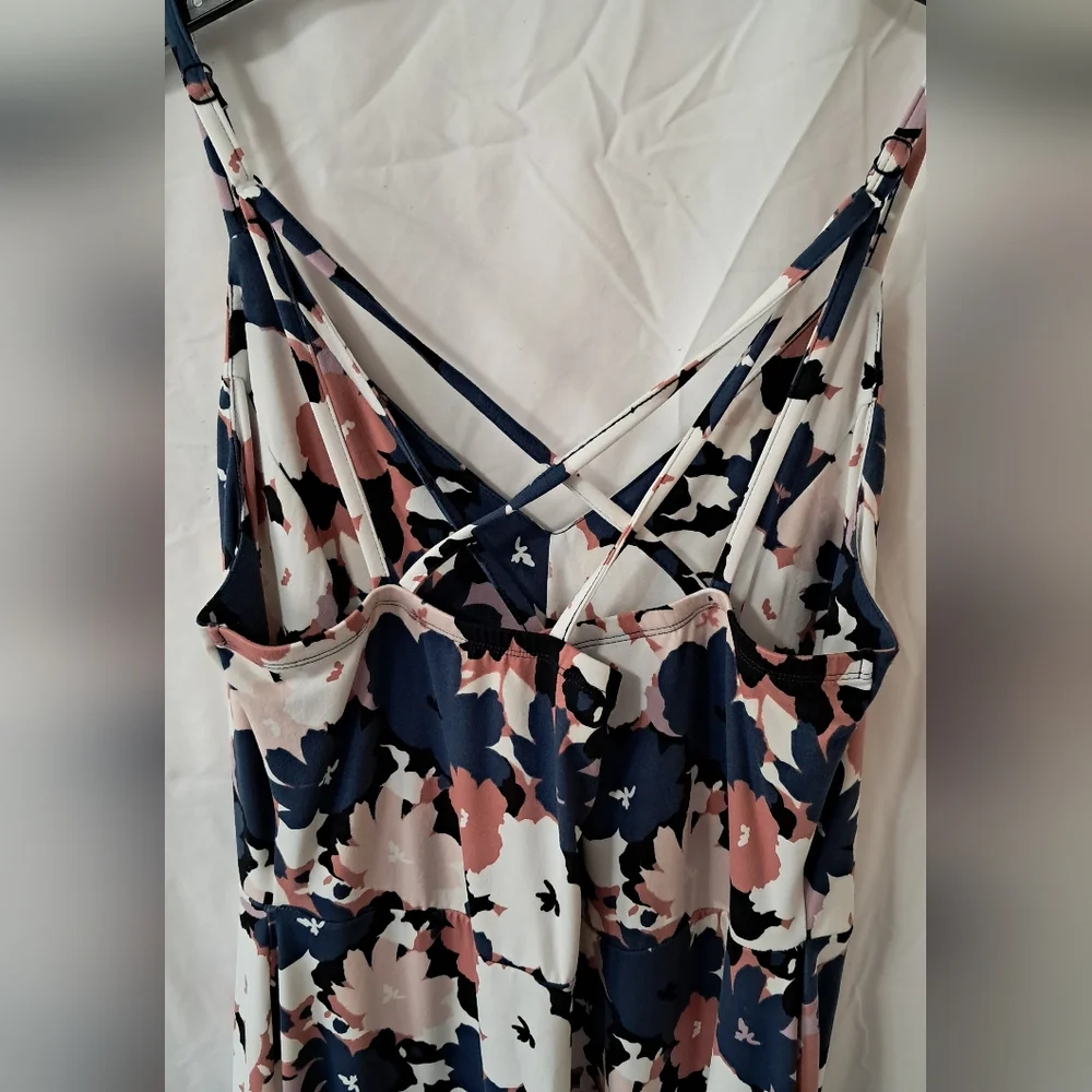 Market & Spruce Floral Maxi Dress - Navy, Pink, White - Picture 3 of 4